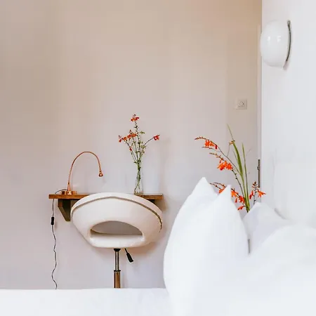 El Castano Dormilon 酒店 *